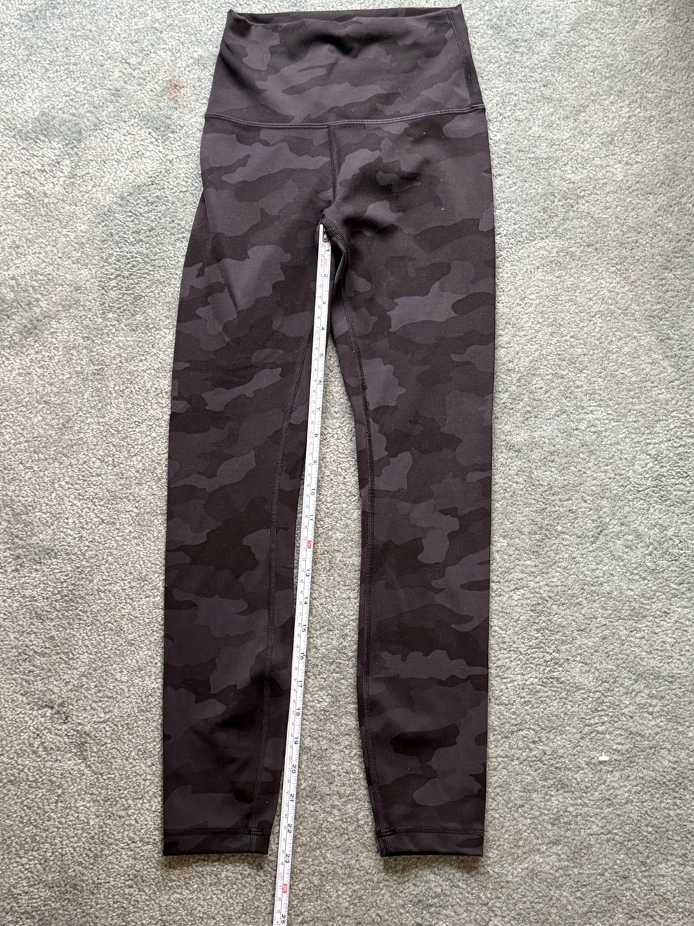 Lululemon Camouflage Leggings XS NWOT